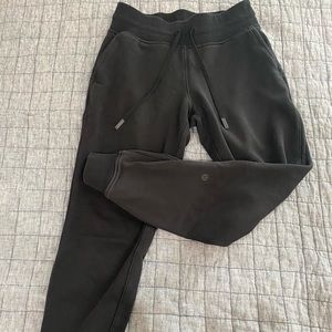 Lululemon Black Joggers Sweatpants - Women’s 4
